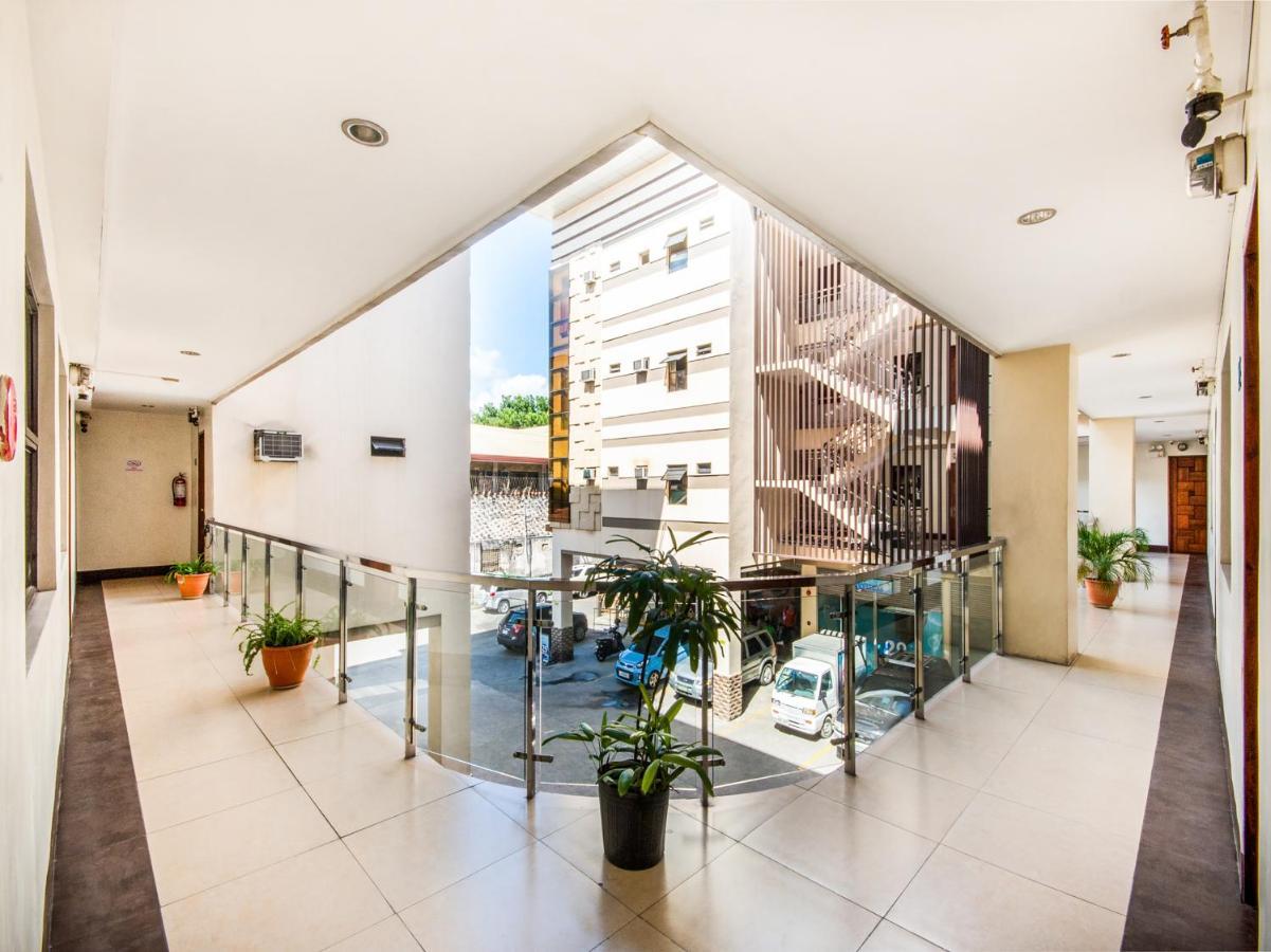Oyo 443 Maria Cristina Arcade Suites Cebu Exteriör bild