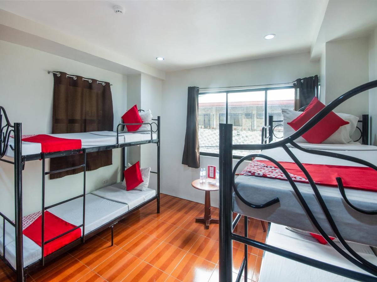 Oyo 443 Maria Cristina Arcade Suites Cebu Exteriör bild