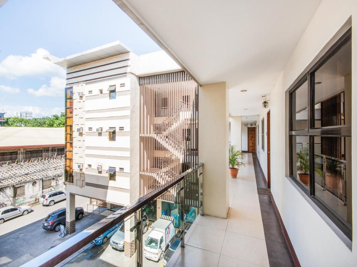 Oyo 443 Maria Cristina Arcade Suites Cebu Exteriör bild