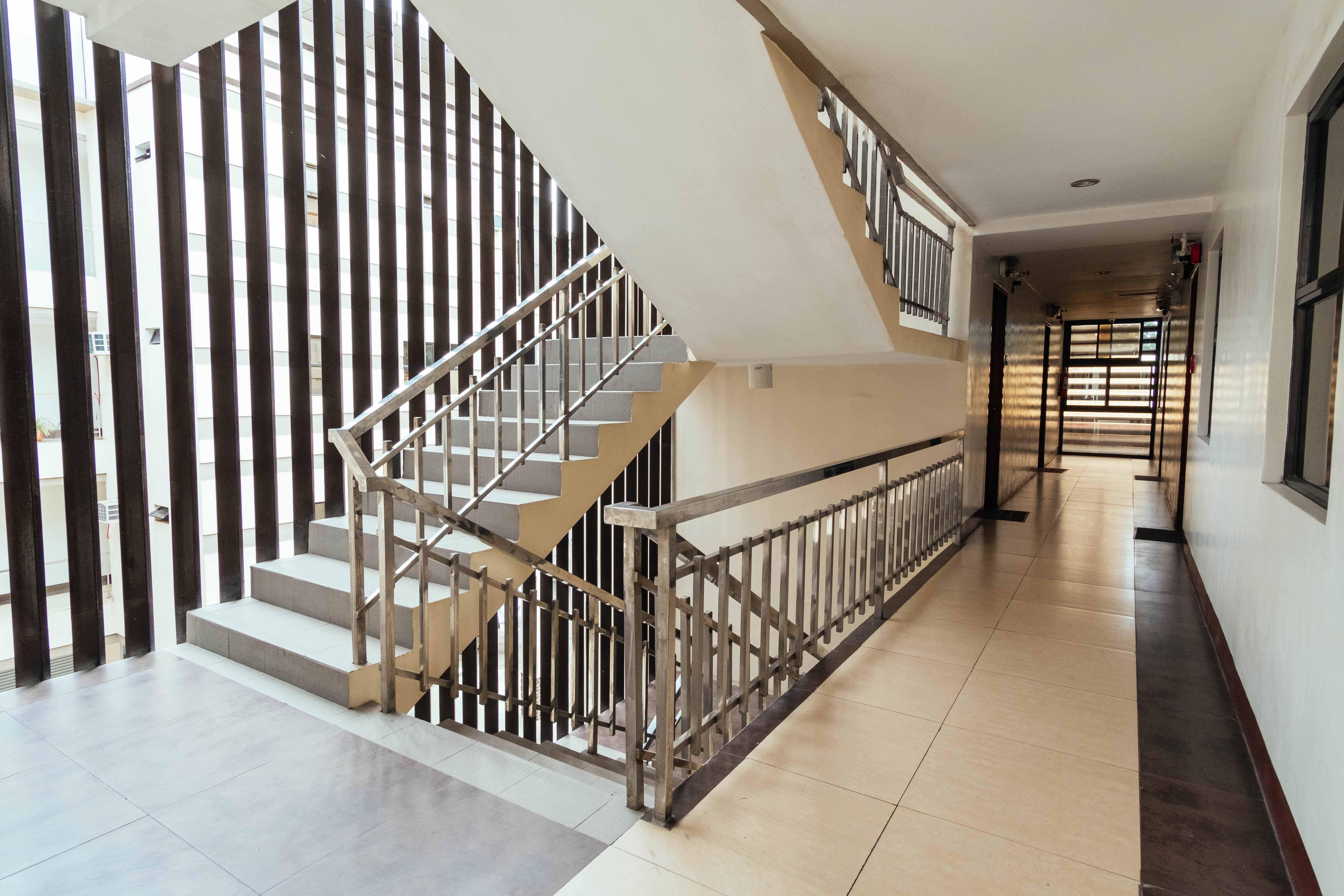 Oyo 443 Maria Cristina Arcade Suites Cebu Exteriör bild