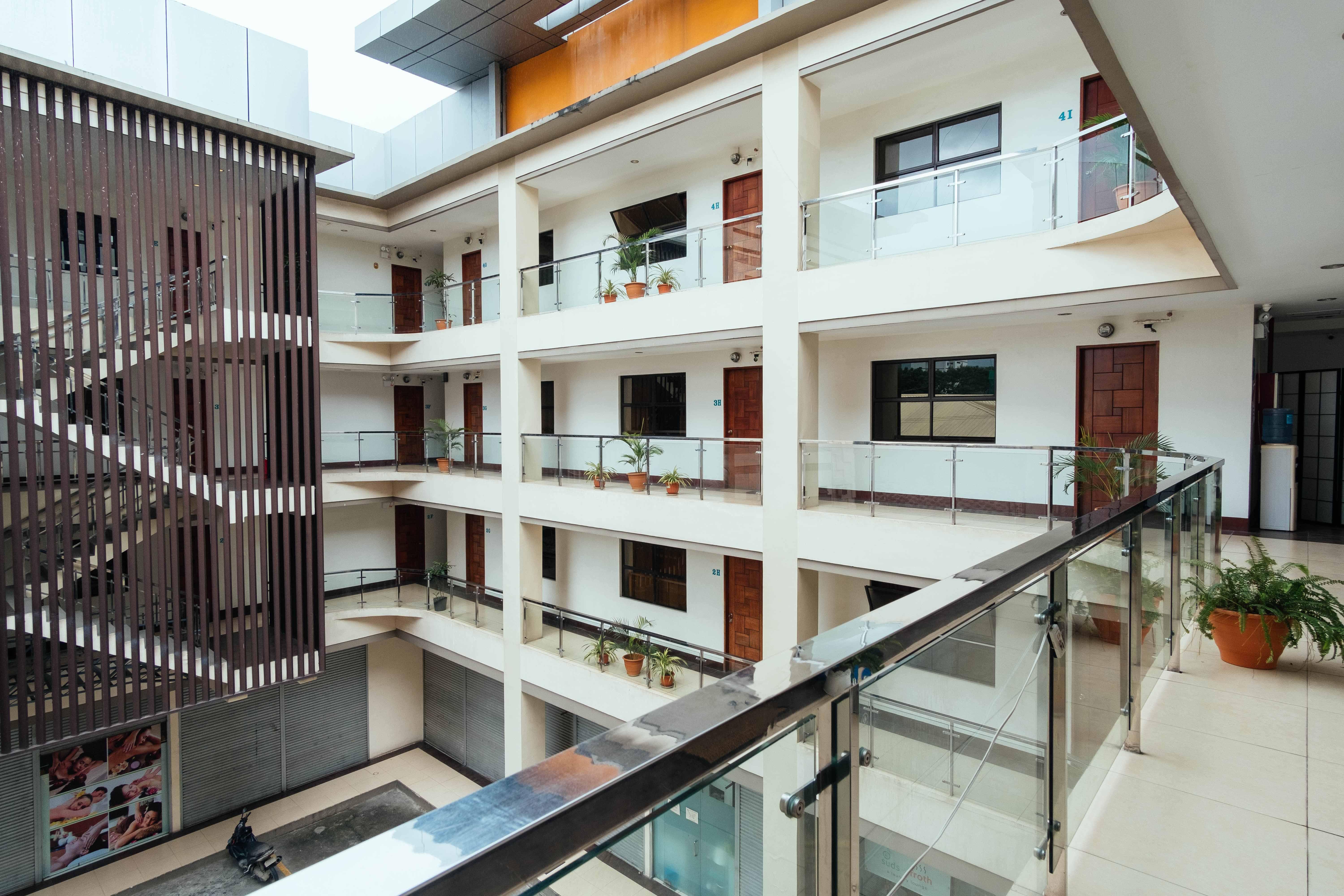 Oyo 443 Maria Cristina Arcade Suites Cebu Exteriör bild
